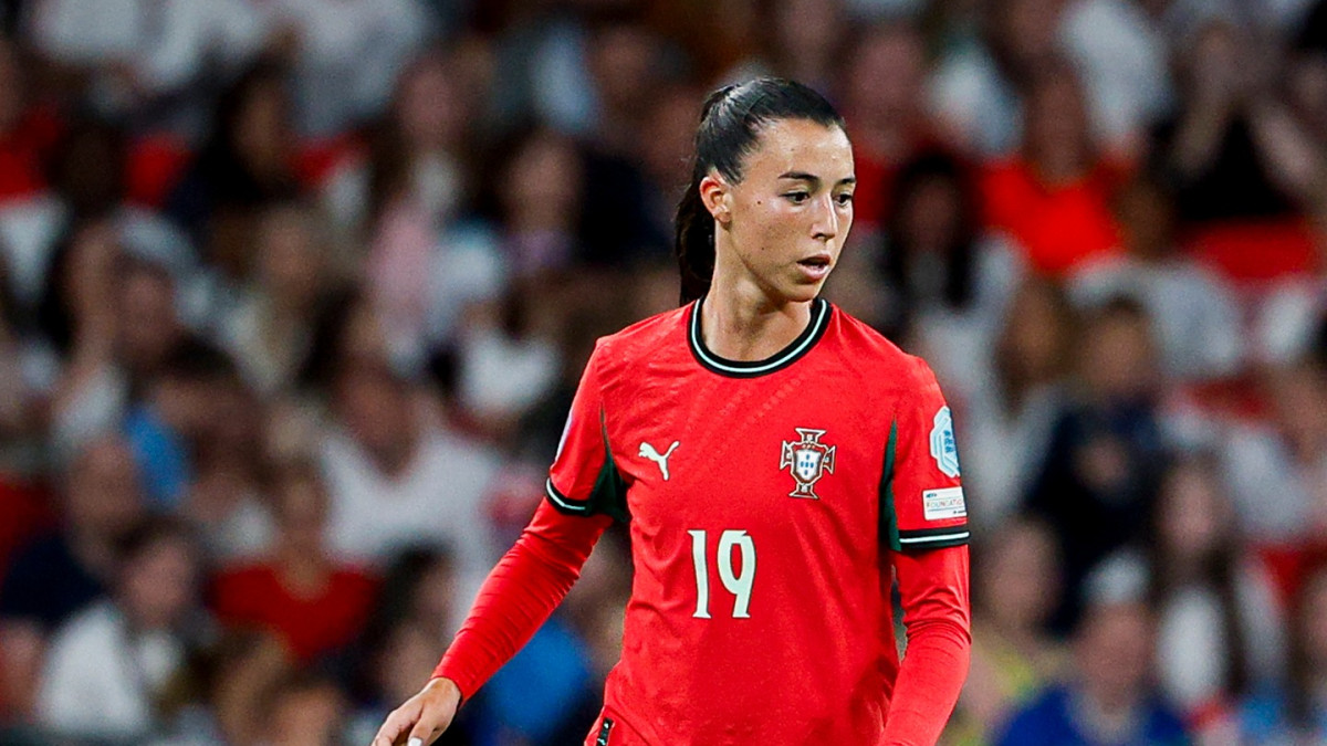 Imagem ilustrativa: Carolina Correia nas 23 eleitas, Bárbara Lopes e Samara Lino ficam de fora do Europeu feminino de futebol